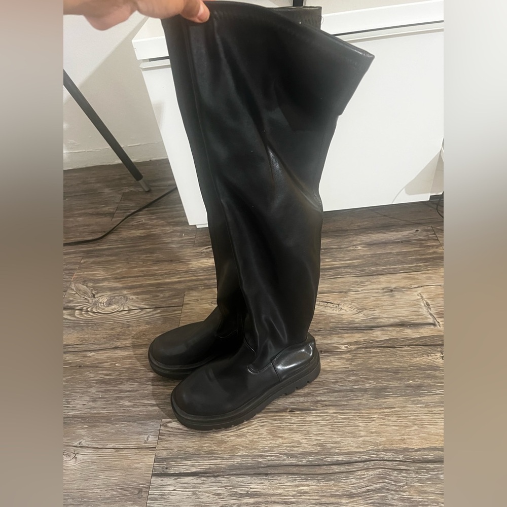 SHEIN over the knee Chelsea boots size us 8.5 - Picture 9 of 9